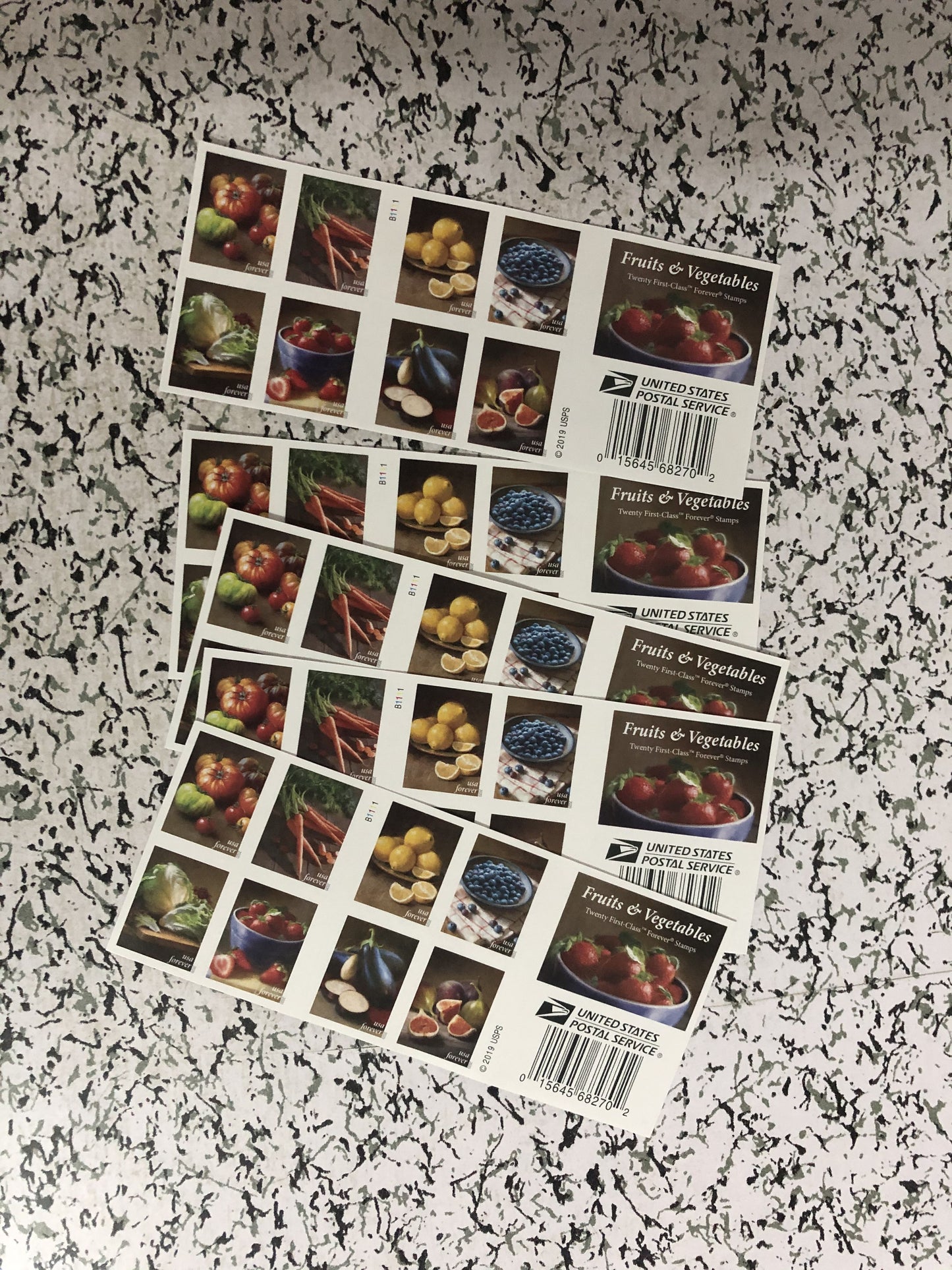First-Class Rate U.S. STAMPS New Fruits & Vegetables 1 0 0pcs FREE SHIPPING