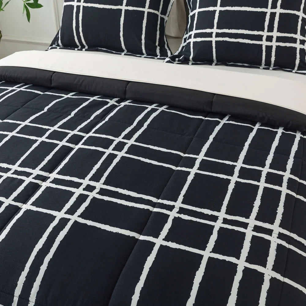 7-Piece Reversible Comforter Set – Black & White Checker Pattern, Full Size with Sheets, Shams & Storage Bag