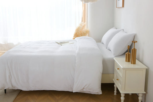 3-Piece Solid White Duvet Cover Set with Pillow Shams – King Size (Comforter Not Included)