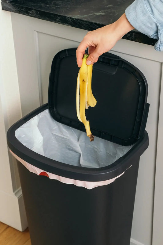 Black 11-Gallon Plastic Kitchen Trash Can – Spacious Waste Bin with Lift-Top Lid